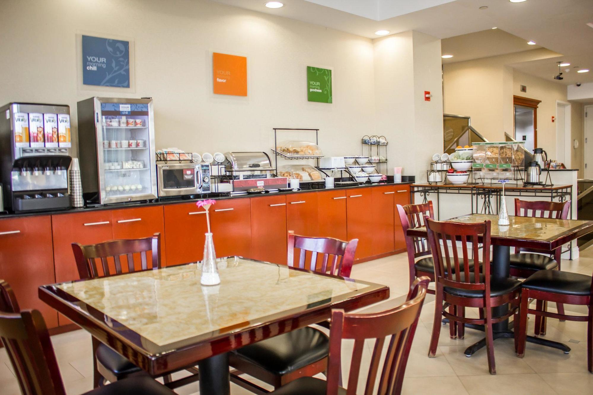 Comfort Inn & Suites Laguardia Airport New York Extérieur photo